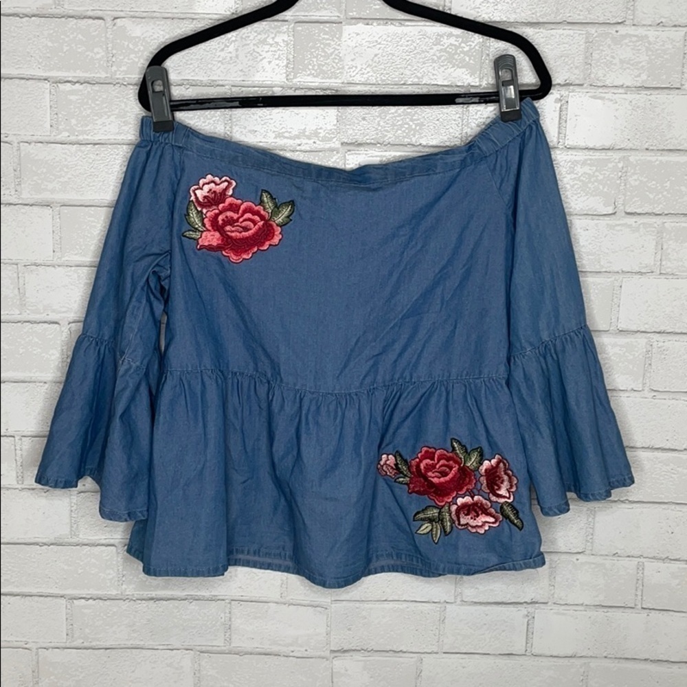 Ana Off the Shoulder Denim Floral Blouse - Picture 4 of 9